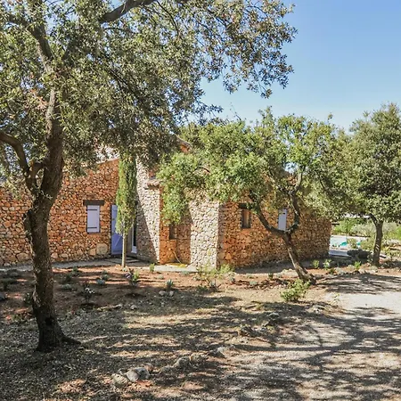 6 Bedroom In Holiday home